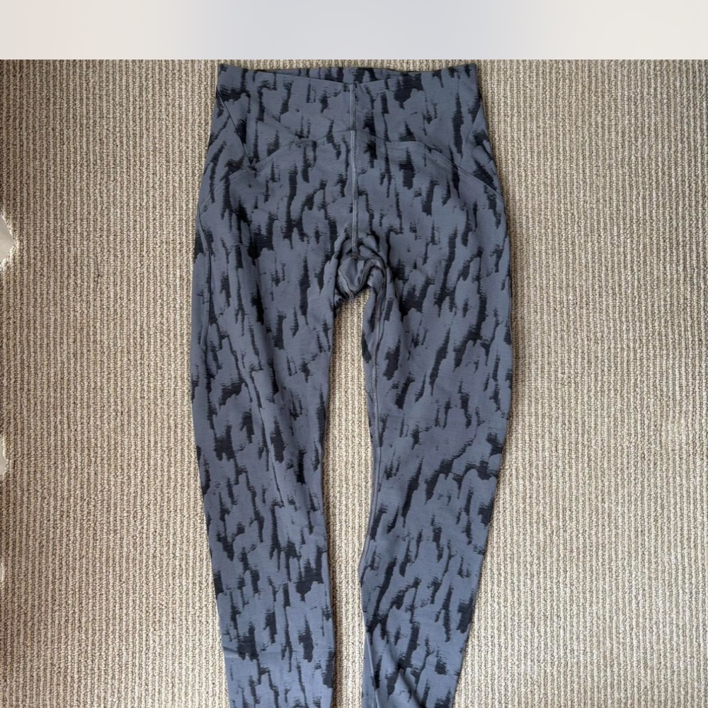Women’s Lululemon Instill Leggings